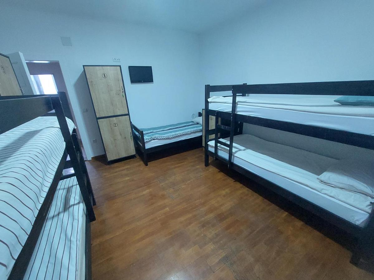 Hostel Bobito Sarajevo Ngoại thất bức ảnh